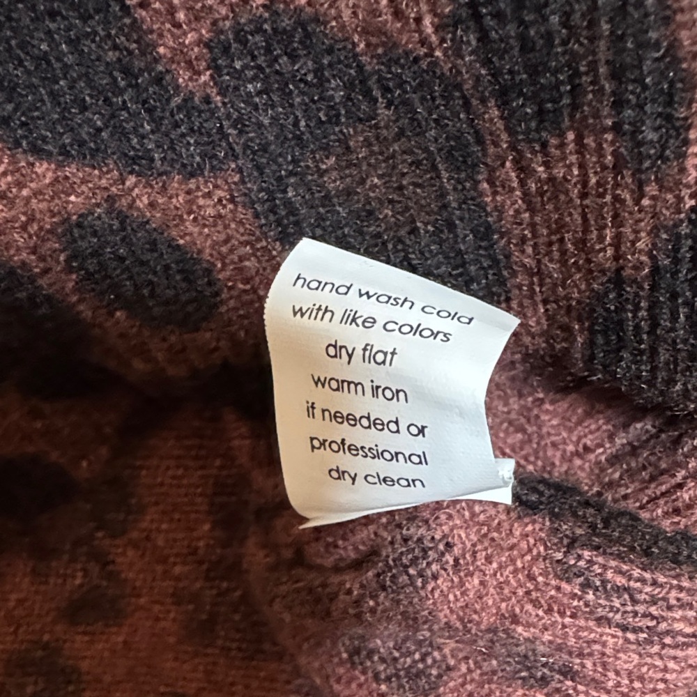 27 Miles V-Neck Cashmere Leopard Print Sweater size Large - Picture 7 of 12